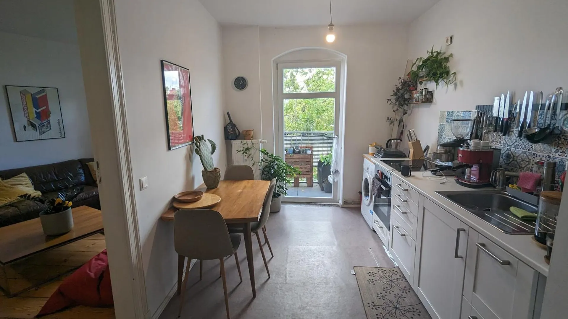 Cosy Flat In Berlin\'S Trendy Area의 연락처